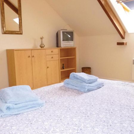 3 Bedroom Cozy Home In Brucheville Carentan-les-Marais Esterno foto