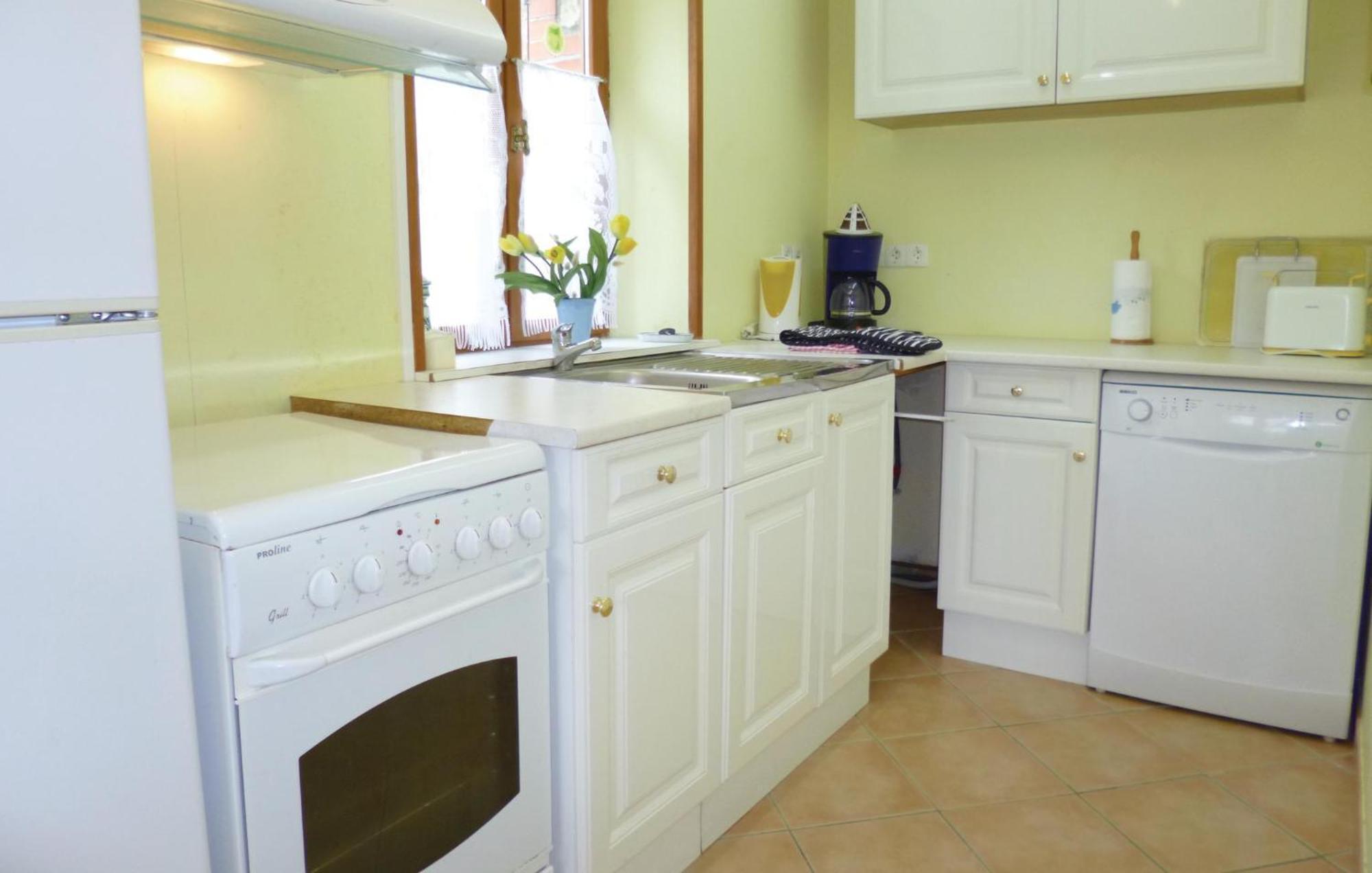 3 Bedroom Cozy Home In Brucheville Carentan-les-Marais Esterno foto