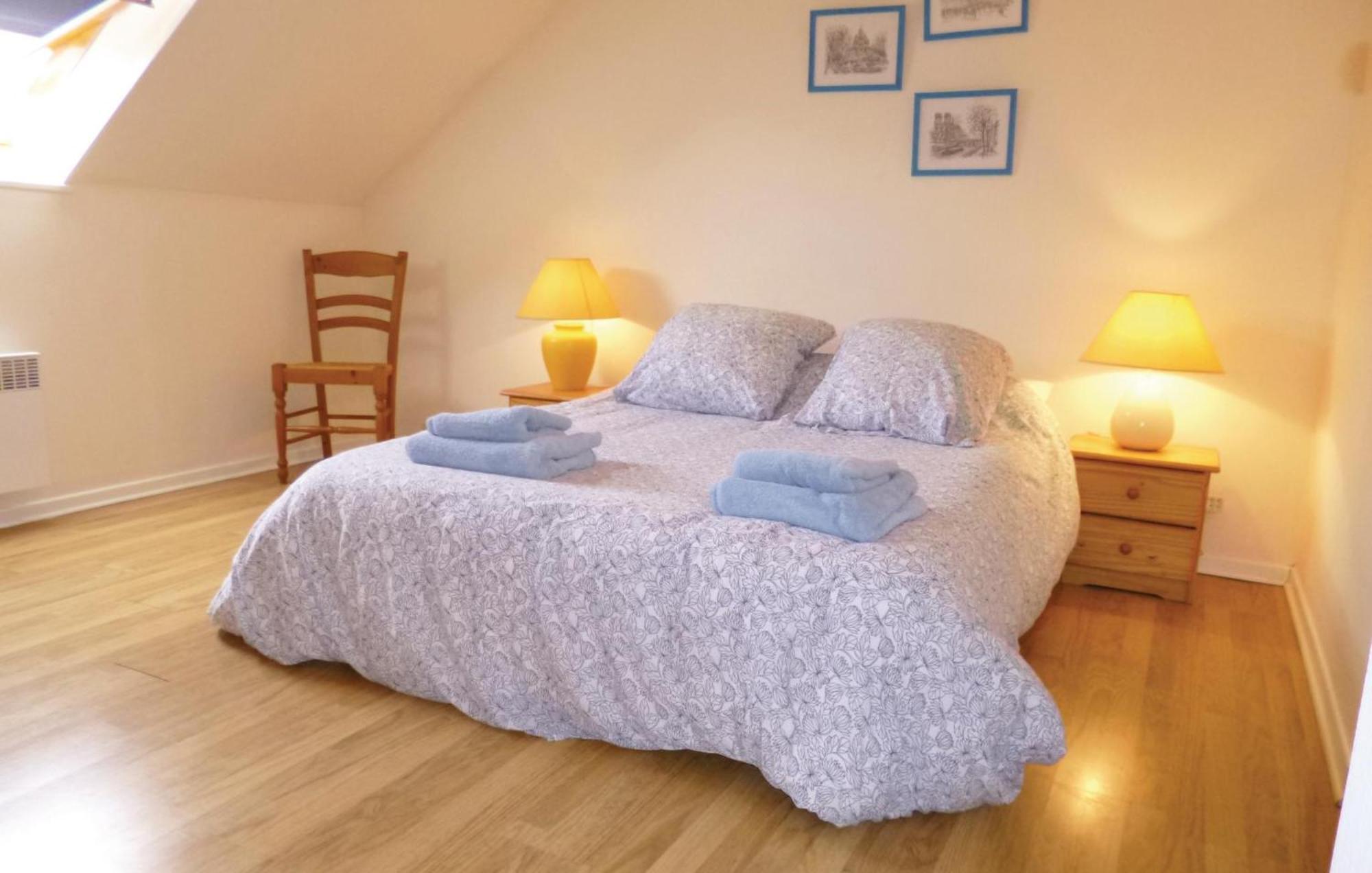 3 Bedroom Cozy Home In Brucheville Carentan-les-Marais Esterno foto