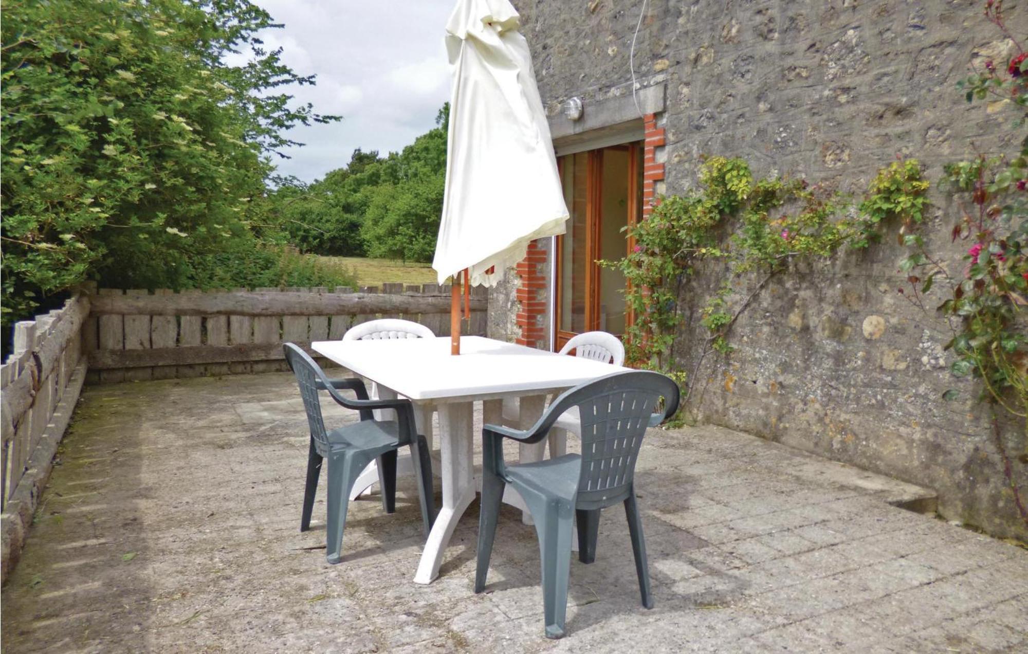 3 Bedroom Cozy Home In Brucheville Carentan-les-Marais Esterno foto